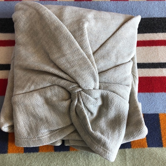 J.crew twist front sweatshirt, NWT, sz s-m - Picture 8 of 8